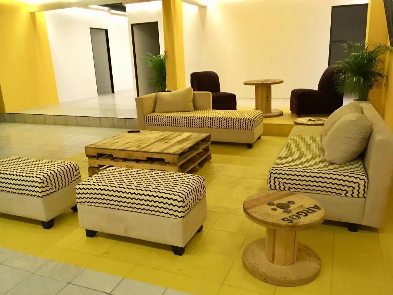 Morenita Linda Hostel Cancún
