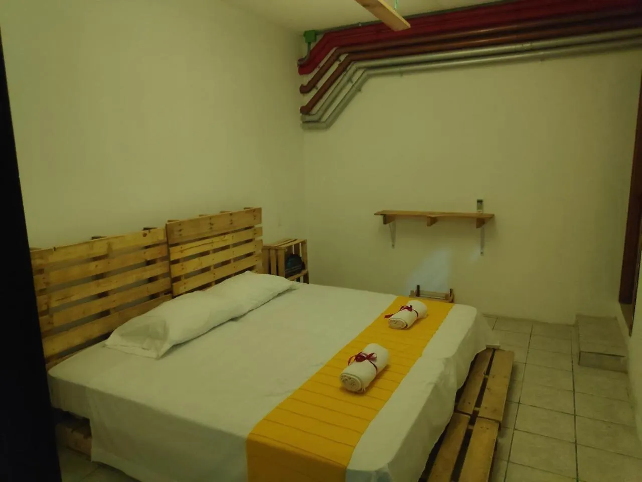 Morenita Linda Hostel Cancun